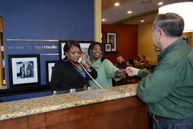 Hampton Inn Fayetteville Fort Bragg Esterno foto