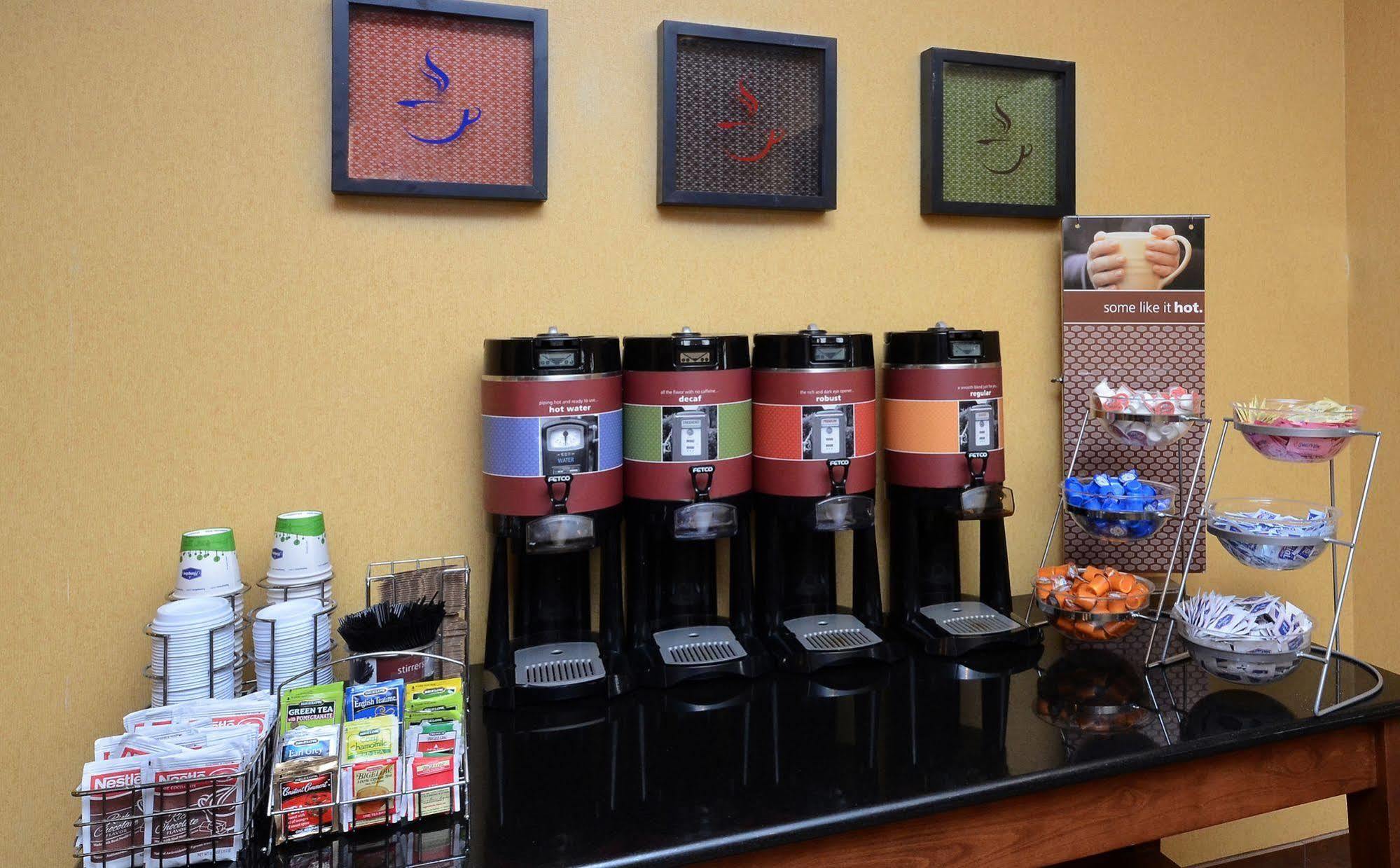 Hampton Inn Fayetteville Fort Bragg Esterno foto